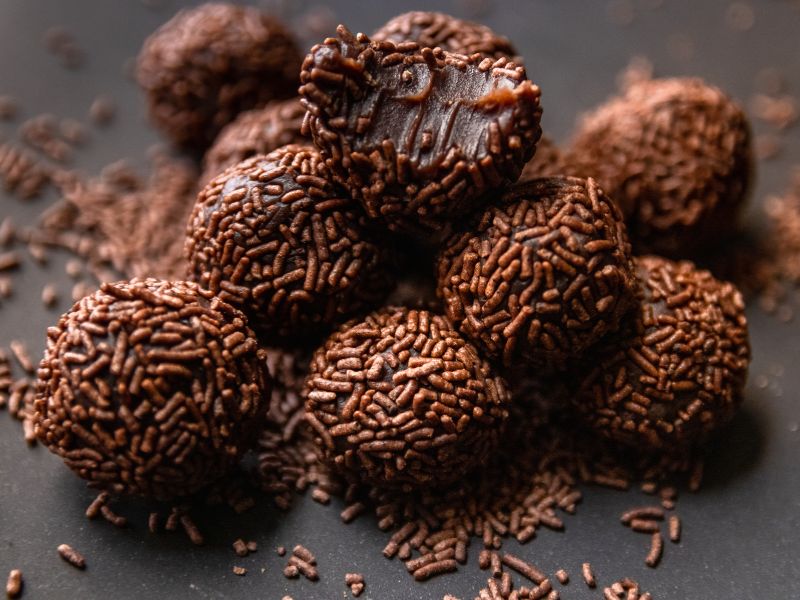 Como fazer brigadeiros para vender